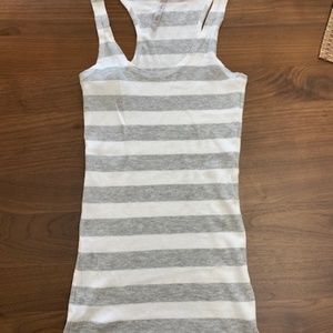 3/$15 Heart & Hips Grey & White Tank Top